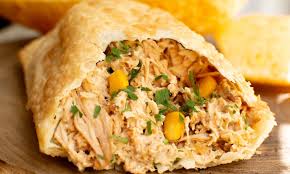 PASTEL QUEIJO E PRESUNTO